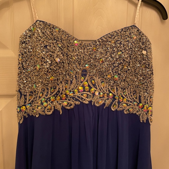 Blue strapless dress https://decode18.com/ - Picture 3 of 9